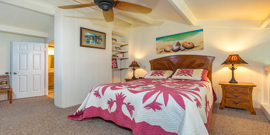 Master bedroom at Polynesian Shores